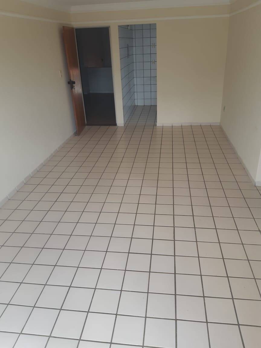 Apartamento à venda com 3 quartos, 82m² - Foto 7
