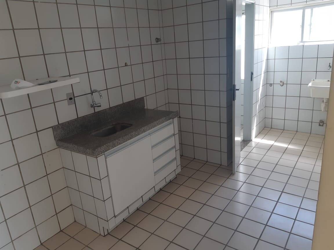 Apartamento à venda com 3 quartos, 82m² - Foto 12