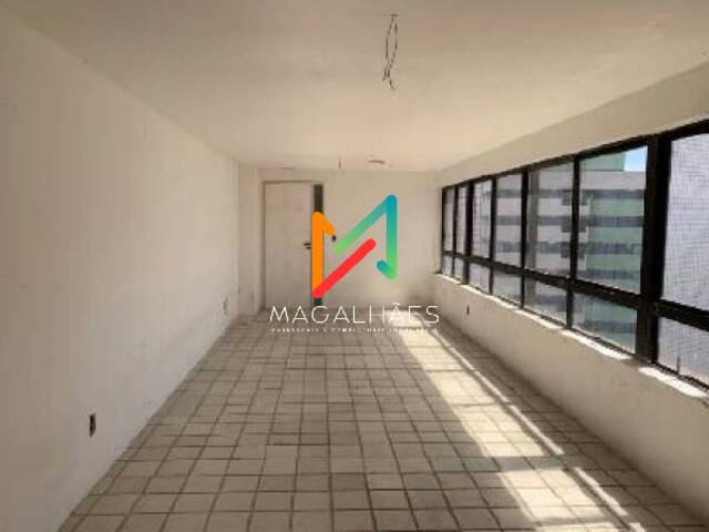 Apartamento Usado para Venda em Recife - 3