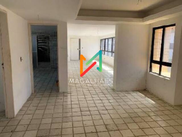 Apartamento Usado para Venda em Recife - 5