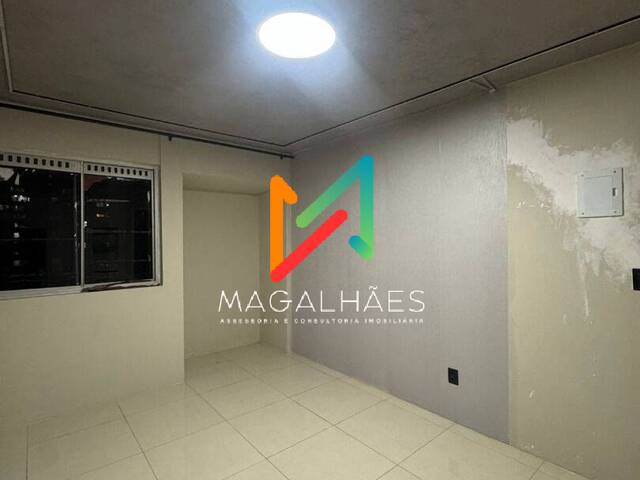 #402 - Apartamento Usado para Locação em Recife - PE