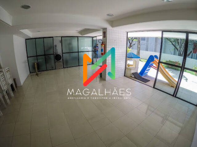 #452 - Apartamento Usado para Venda em Recife - PE