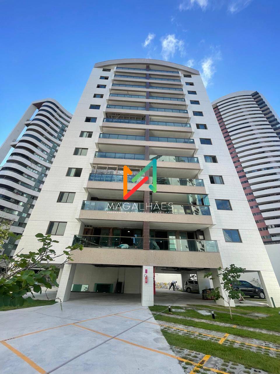 Apartamento à venda com 4 quartos, 134m² - Foto 1