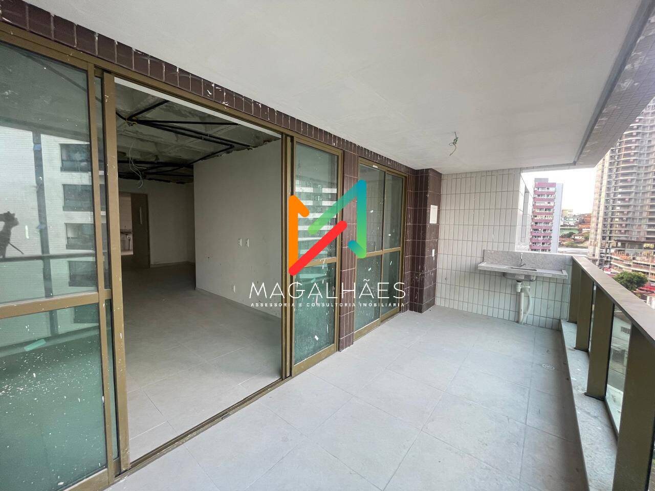 Apartamento à venda com 4 quartos, 134m² - Foto 9