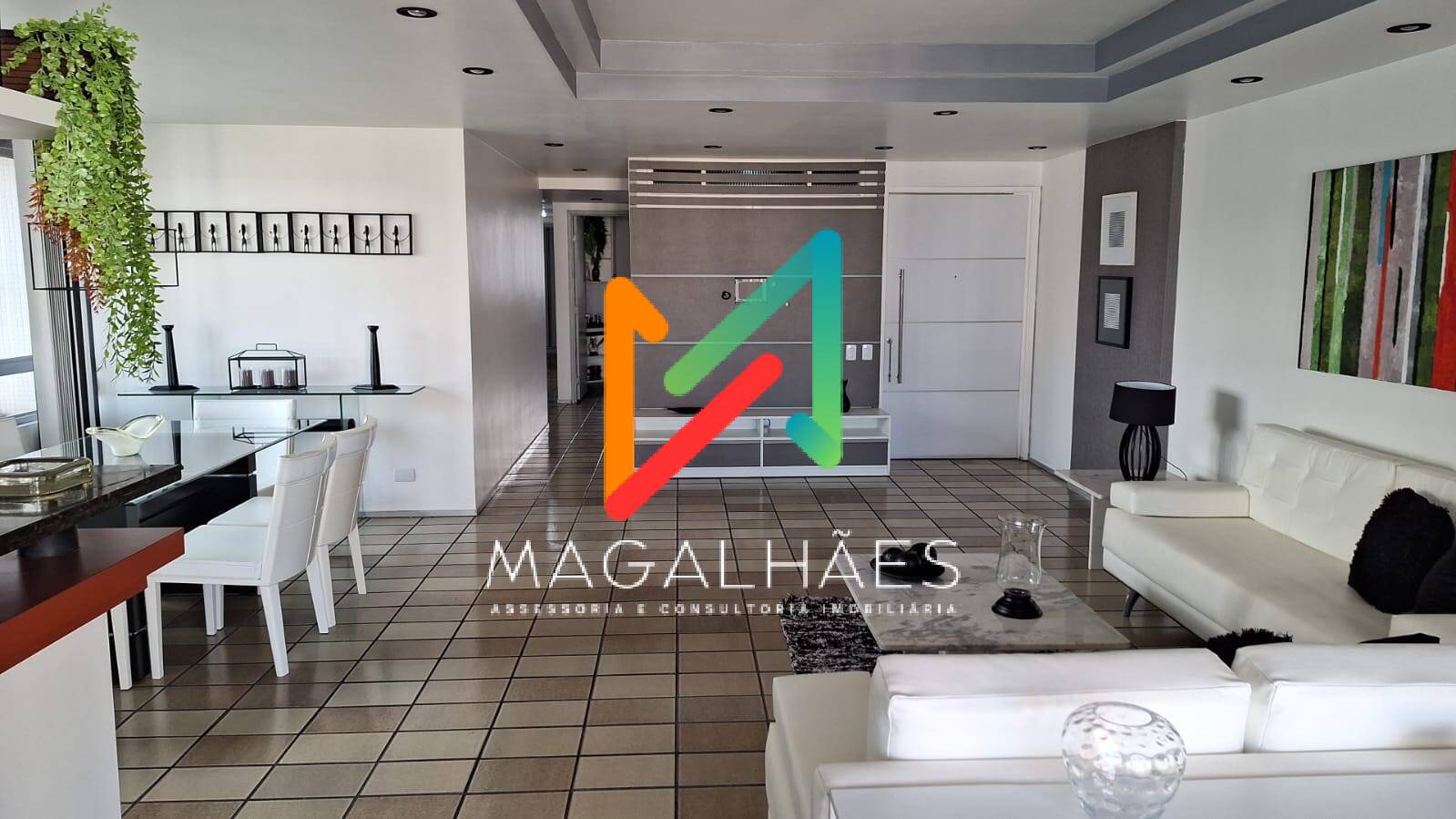 Apartamento à venda com 3 quartos, 164m² - Foto 2