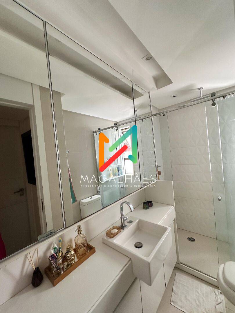 Apartamento à venda com 3 quartos, 136m² - Foto 6