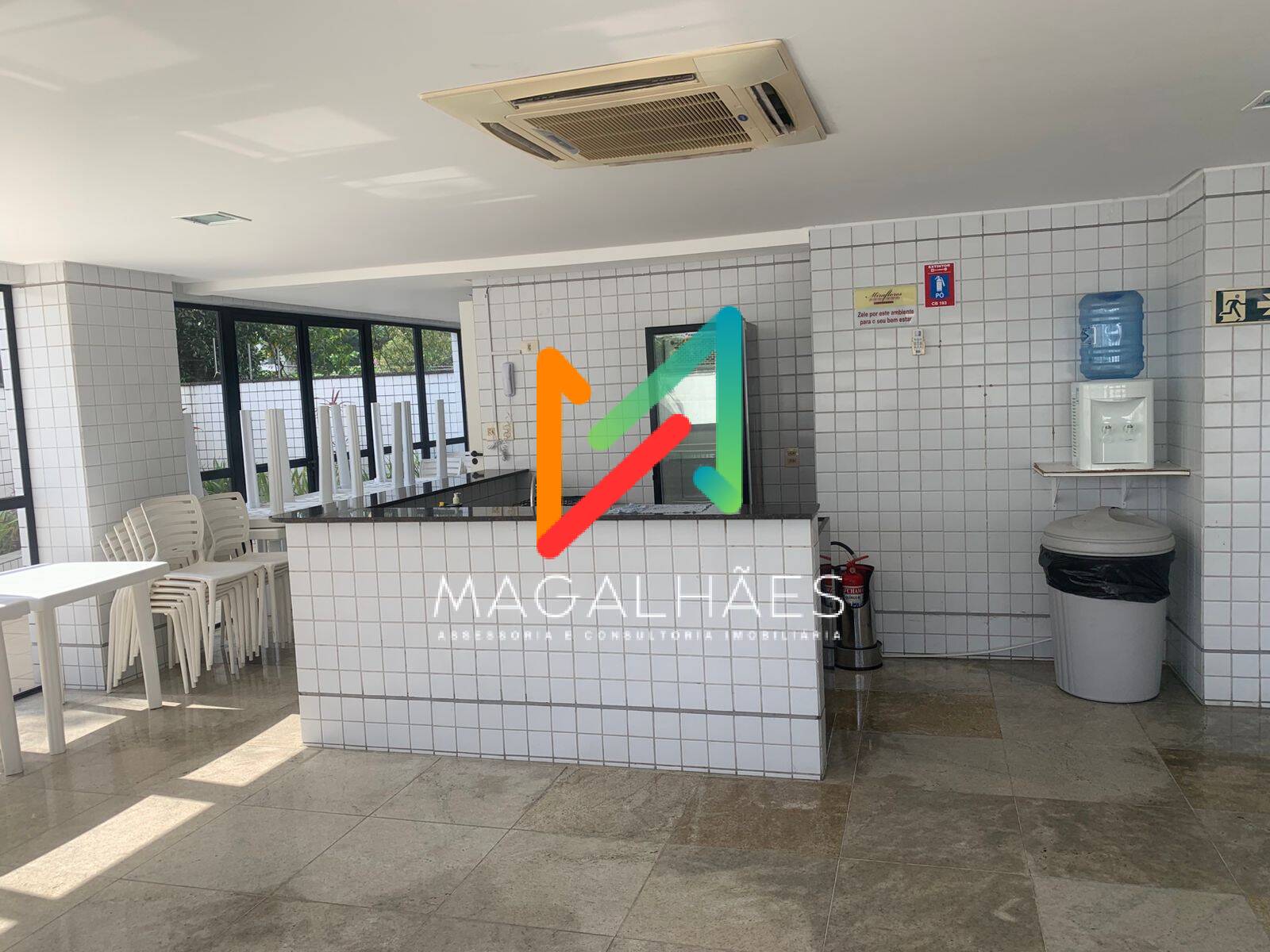 Apartamento à venda com 2 quartos, 56m² - Foto 11