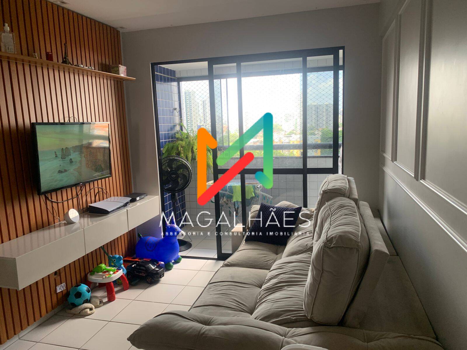 Apartamento à venda com 2 quartos, 56m² - Foto 1